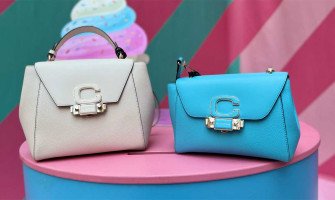 Необычные и оригинальные – такими были и есть итальянские сумки Cromia в сезоне Весна Лето 2022. Необычные и оригинальные – такими были и есть итальянские сумки Cromia в сезоне Весна Лето 2022.